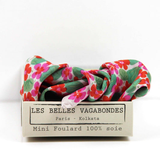 Foulard en soie 50 x 50 cm – Mini Capucine Fuchsia - Les Belles Vagabondes - bobibeloFoulard en soie 50 x 50 cm – Mini Capucine Fuchsia - Les Belles Vagabondes – SA vintage – bobibelo