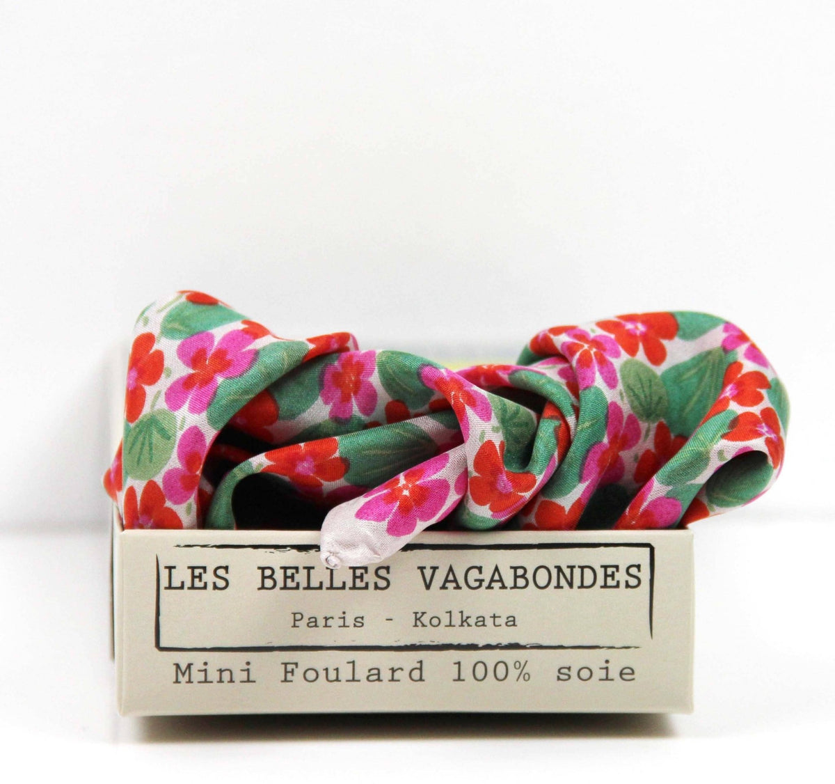 Foulard en soie 50 x 50 cm – Mini Capucine Fuchsia - Les Belles Vagabondes - bobibeloFoulard en soie 50 x 50 cm – Mini Capucine Fuchsia - Les Belles Vagabondes – SA vintage – bobibelo