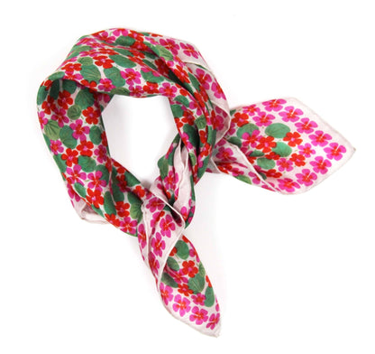 Foulard en soie 50 x 50 cm – Mini Capucine Fuchsia - Les Belles Vagabondes - bobibeloFoulard en soie 50 x 50 cm – Mini Capucine Fuchsia - Les Belles Vagabondes – SA vintage – bobibelo