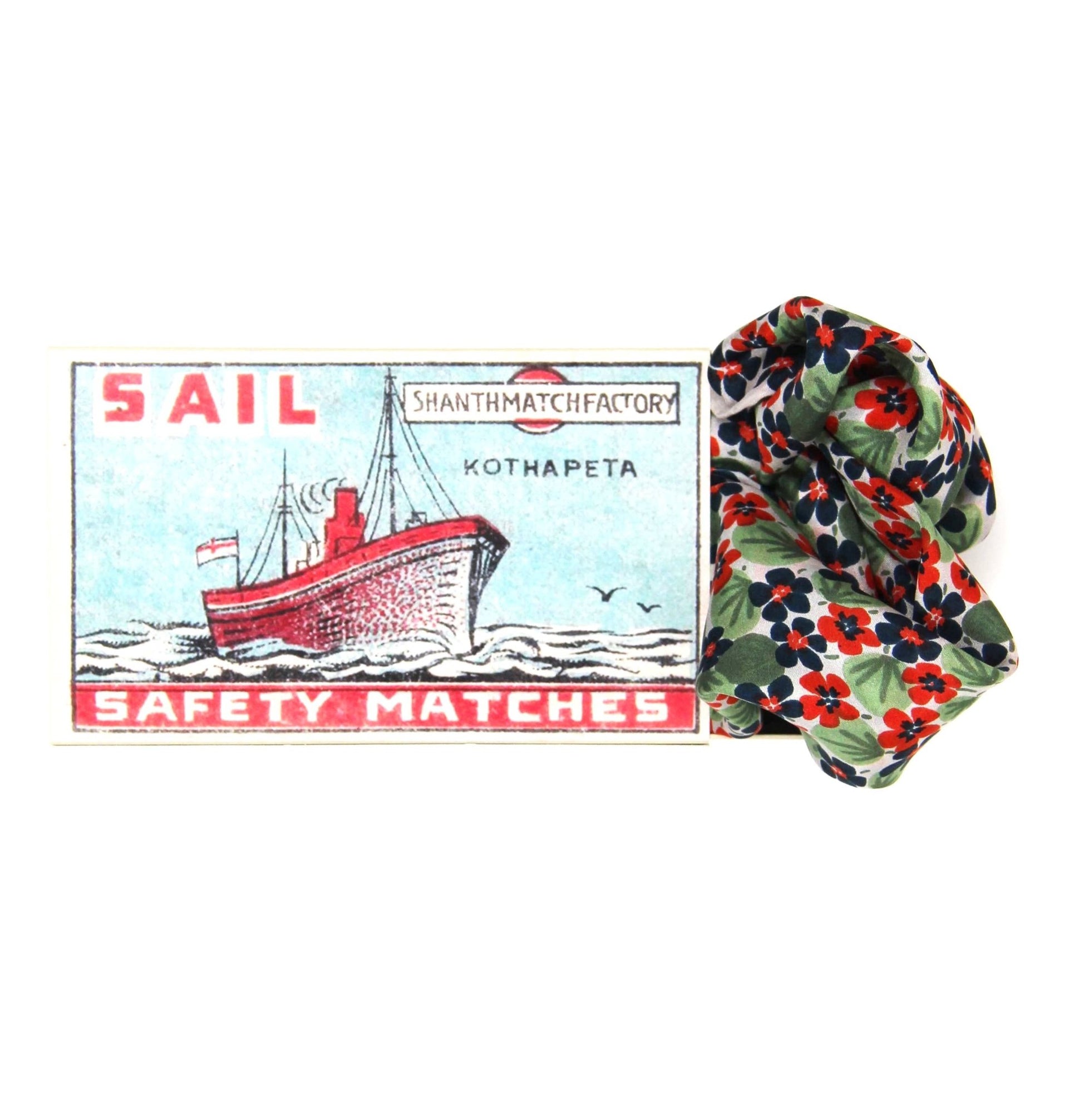 Foulard en soie 50 x 50 cm - Mini Capucine Marine - Les belles vagabondes - bobibeloFoulard en soie 50 x 50 cm - Mini Capucine Marine - Les belles vagabondes – SA vintage – bobibelo