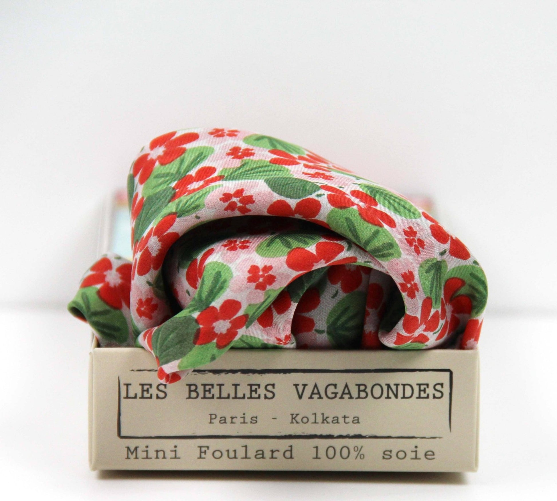 Foulard en soie 50 x 50 cm -Mini Capucine Orange -Les Belles Vagabondes - bobibeloFoulard en soie 50 x 50 cm -Mini Capucine Orange -Les Belles Vagabondes – SA vintage – bobibelo
