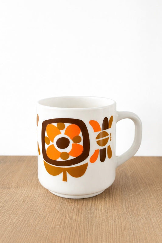Mug Mobil arcopal Marron - bobibeloMug Mobil arcopal Marron – broc vintage – bobibelo