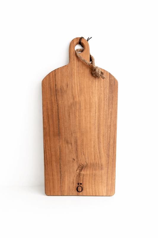Planche à découper en bois d’acacia Sögné 40 cm - bobibeloPlanche à découper en bois d’acacia Sögné 40 cm – Vaisselle vintage – bobibelo