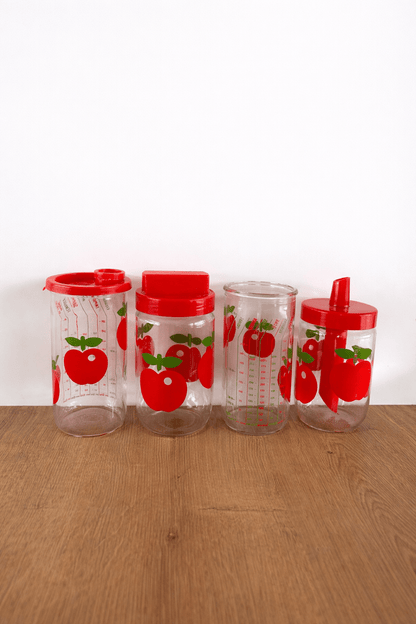 Pot vintage Henkel – Années 70 – Motif pommes rouges - bobibeloPot vintage Henkel – Années 70 – Motif pommes rouges – broc vintage – bobibelo